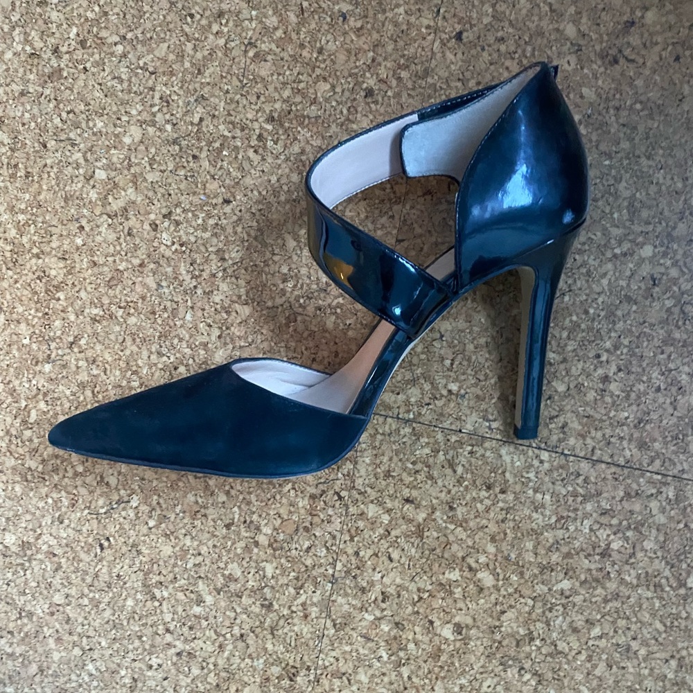 Sexy Vince Camuto pumps